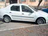 Renault Logan 2010 годаүшін1 000 000 тг. в Караганда – фото 3