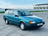 Volkswagen Passat 1991 годаүшін2 400 000 тг. в Павлодар