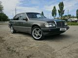 Mercedes-Benz E 200 1992 годаүшін1 000 000 тг. в Уральск