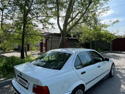 BMW 318 1994 года за 1 400 000 тг. в Алматы – фото 3