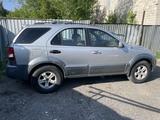 Kia Sorento 2005 года за 3 000 000 тг. в Караганда – фото 2