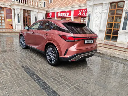 Lexus RX 350 2023 года за 33 000 000 тг. в Актау – фото 2
