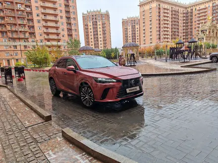 Lexus RX 350 2023 года за 33 000 000 тг. в Актау