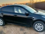 Kia Rio 2019 года за 7 500 000 тг. в Уральск – фото 4