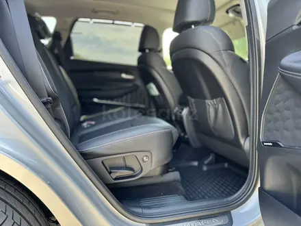 Hyundai Santa Fe 2023 года за 18 490 000 тг. в Костанай – фото 26