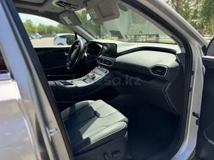 Hyundai Santa Fe 2023 года за 18 490 000 тг. в Костанай – фото 31