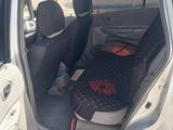 Mazda Premacy 2002 года за 2 500 000 тг. в Тараз – фото 3