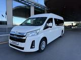 Toyota Hiace 2023 года за 29 000 000 тг. в Астана