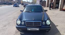 Mercedes-Benz E 320 1996 года за 2 500 000 тг. в Петропавловск – фото 3