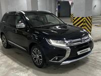 Mitsubishi Outlander 2015 года за 9 800 000 тг. в Астана