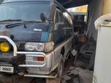 Mitsubishi Delica 1995 года за 1 700 000 тг. в Алматы – фото 2