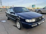 Volkswagen Passat 1994 годаfor1 950 000 тг. в Астана