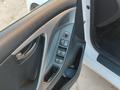 Hyundai Elantra 2013 годаfor6 500 000 тг. в Атырау – фото 9