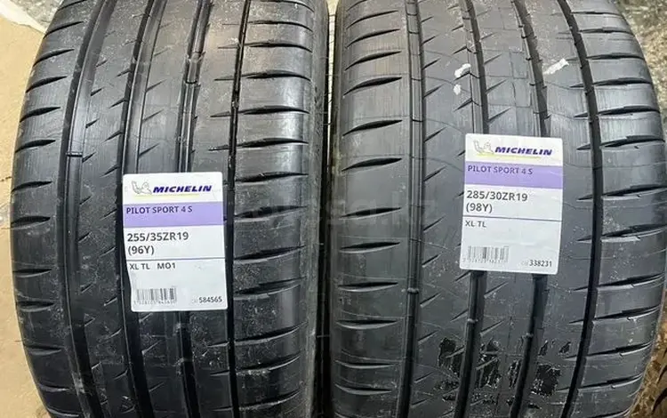 Michelin Pilot Sport 4 S 255/35 R19 285/30 R19 за 220 000 тг. в Алматы