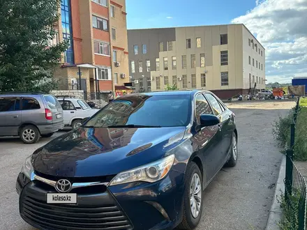 Toyota Camry 2015 года за 6 300 000 тг. в Актобе – фото 5