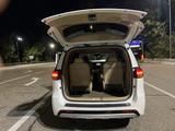 Kia Carnival 2015 года за 10 250 000 тг. в Алматы – фото 4