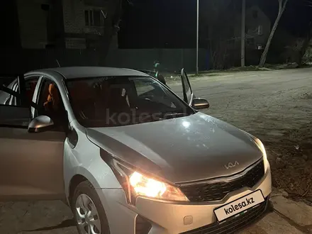 Kia Rio 2022 года за 6 800 000 тг. в Алматы – фото 2