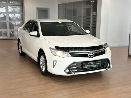 Toyota Camry 2015 года за 10 790 000 тг. в Астана – фото 3