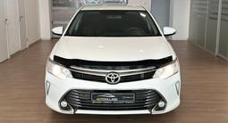 Toyota Camry 2015 годаfor10 790 000 тг. в Астана – фото 2