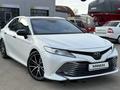 Toyota Camry 2020 года за 16 800 000 тг. в Уральск – фото 4