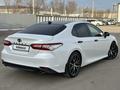 Toyota Camry 2020 года за 16 800 000 тг. в Уральск – фото 8