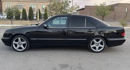 Mercedes-Benz E 320 2002 годаүшін4 634 575 тг. в Тараз – фото 4