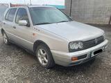 Volkswagen Golf 1995 года за 1 800 000 тг. в Атырау