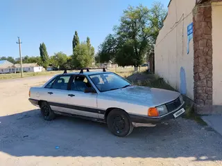 Audi 100, 1987