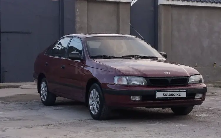 Toyota Carina E 1996 годаүшін2 000 000 тг. в Тараз