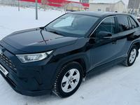 Toyota RAV4 2019 года за 14 500 000 тг. в Караганда