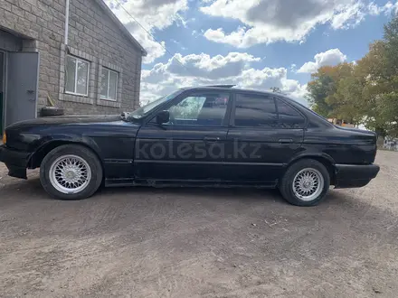 BMW 520 1991 года за 950 000 тг. в Астана – фото 4