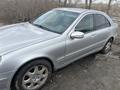 Mercedes-Benz C 200 2002 годаүшін3 300 000 тг. в Семей – фото 3