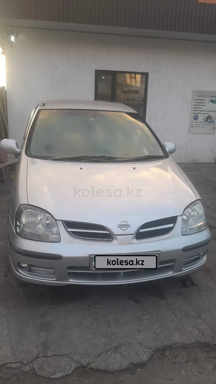 Nissan Tino, 2000
