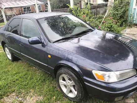 Toyota Camry 1997 года за 3 200 000 тг. в Усть-Каменогорск – фото 3