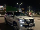 Toyota Land Cruiser 2021 года за 42 000 000 тг. в Алматы – фото 4