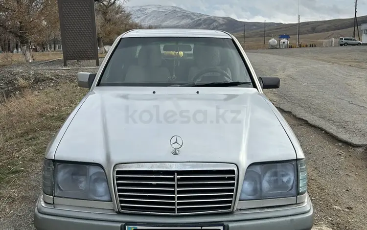 Mercedes-Benz E 220 1993 года за 1 700 000 тг. в Талдыкорган