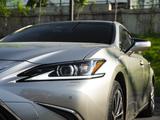 Lexus ES 250 2022 годаүшін23 500 000 тг. в Алматы – фото 5