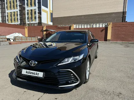 Toyota Camry 2023 года за 14 800 000 тг. в Караганда