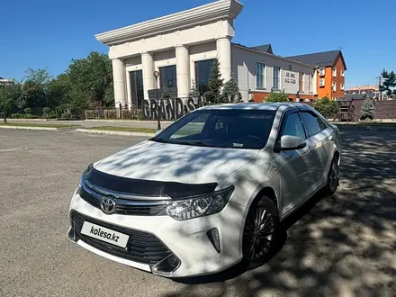 Toyota Camry 2017 года за 8 700 000 тг. в Усть-Каменогорск – фото 11