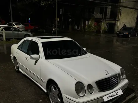 Mercedes-Benz E 55 AMG 2001 года за 9 700 000 тг. в Алматы – фото 3