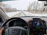 Kia Sedona 2007 годаүшін5 500 000 тг. в Уральск – фото 3
