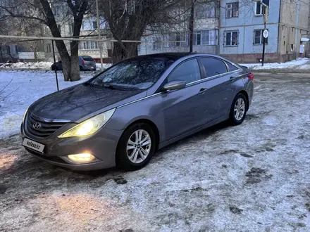 Hyundai Sonata 2011 года за 2 300 000 тг. в Актобе – фото 2