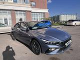 Hyundai Elantra 2023 годаfor10 200 000 тг. в Астана – фото 2