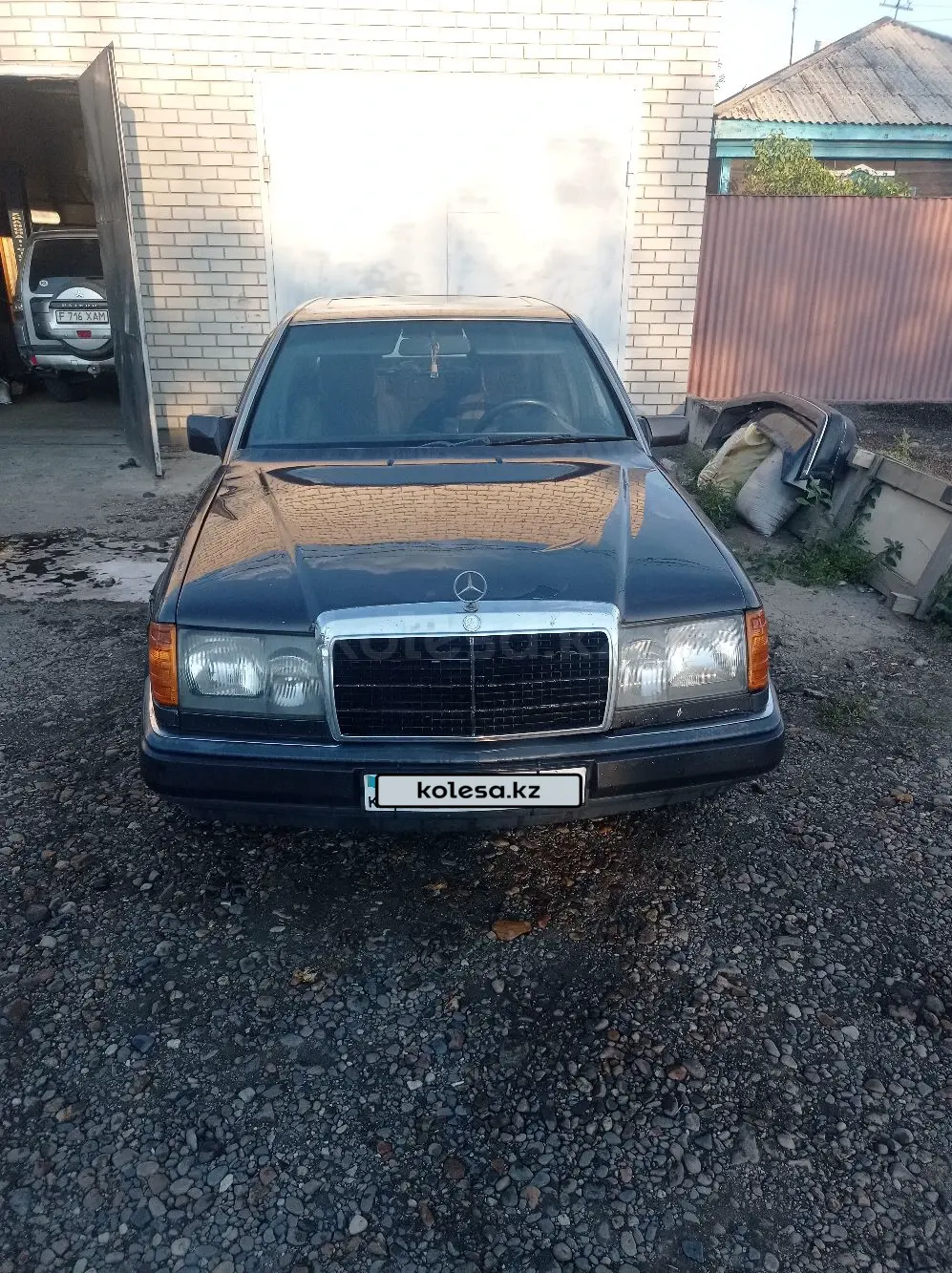 Mercedes-Benz E-Class, 1991