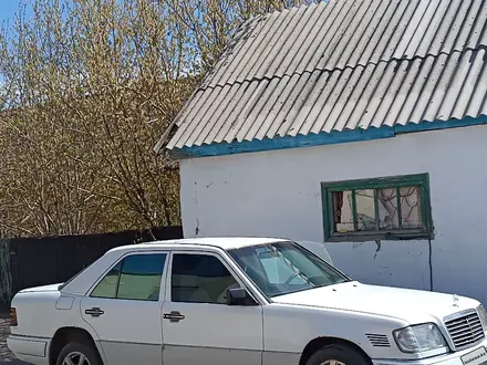 Mercedes-Benz E 250 1994 года за 1 400 000 тг. в Караганда – фото 5