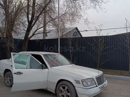 Mercedes-Benz E 250 1994 года за 1 400 000 тг. в Караганда – фото 6