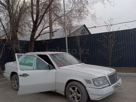 Mercedes-Benz E 250 1994 года за 1 400 000 тг. в Караганда – фото 7