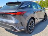 Lexus RX 350h Luxury 2025 годаүшін42 201 000 тг. в Актобе – фото 4