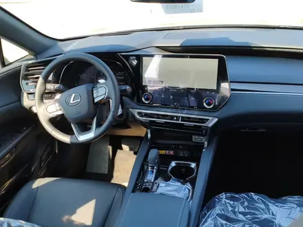Lexus RX 350h F Sport Design 2025 года за 46 500 000 тг. в Актобе – фото 8