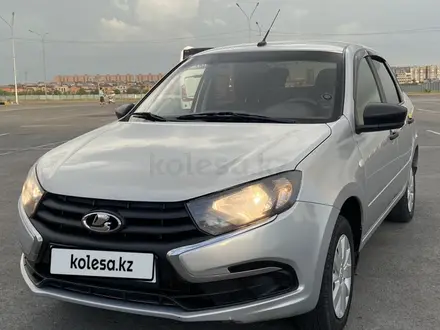 ВАЗ (Lada) Granta 2190 2018 года за 3 900 000 тг. в Караганда